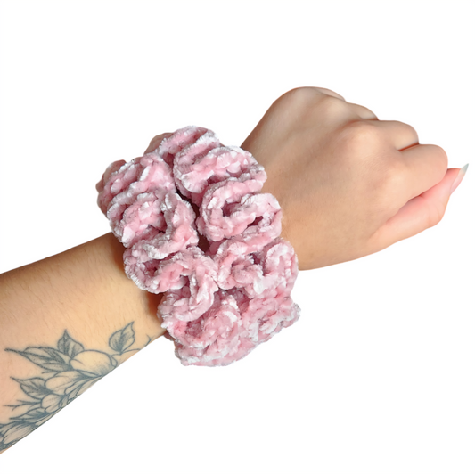 Quiet Pink Velvet Scrunchies 2pk